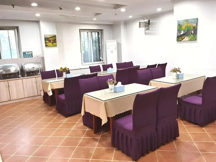 Чунцин: GreenTree Inn Chongqing Shiqiaopu Computer City Light Rail Stine Express Hotel