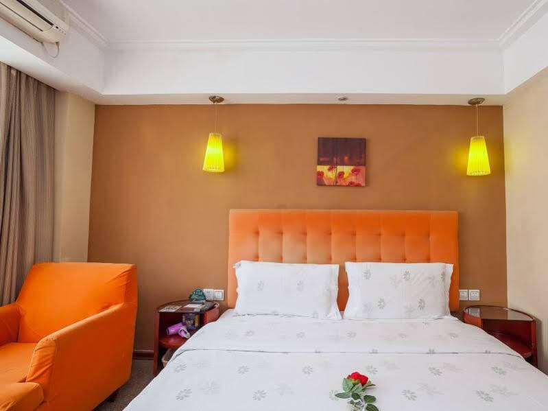 Чэнду: GreenTree Alliance Sichuan Chengdu Wenshuyuan Subway Station Hotel