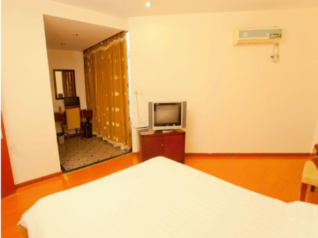 Нанкин: GreenTree Alliance Nanjing HanzhonGMEn Subway Station Hotel