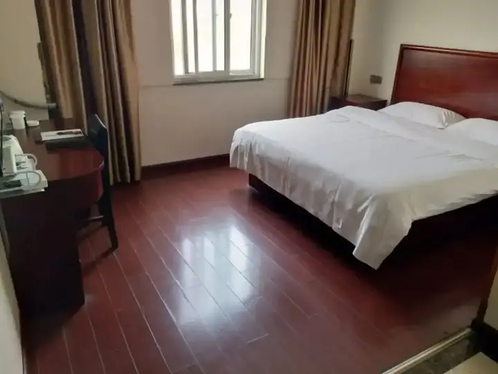 Нанкин: GreenTree Inn NanJing Lukou KongGang General Avenue Express Hotel