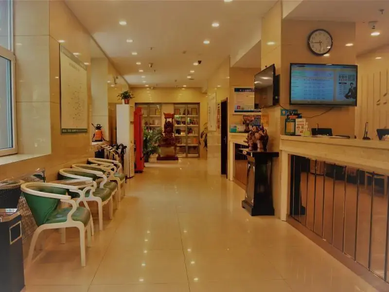 Тайюань: GreenTree Inn Shanxi Taiyuan University of Finance and Economics North School Express Hotel