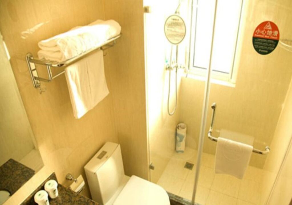 Циньхуандао: GreenTree Qinhuang Island Railway Station Business Hotel