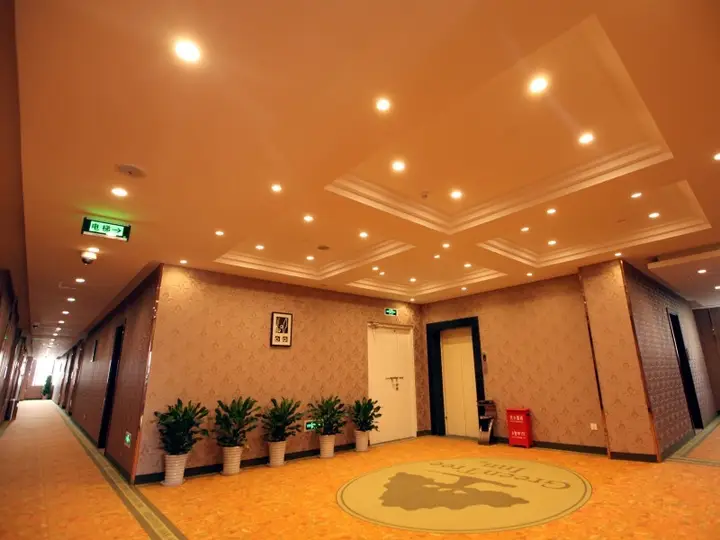 Шанхай: GreenTree Inn Shanghai Minhang District Xinzhuang Town Chunshen Road Metro Station Express Hotel