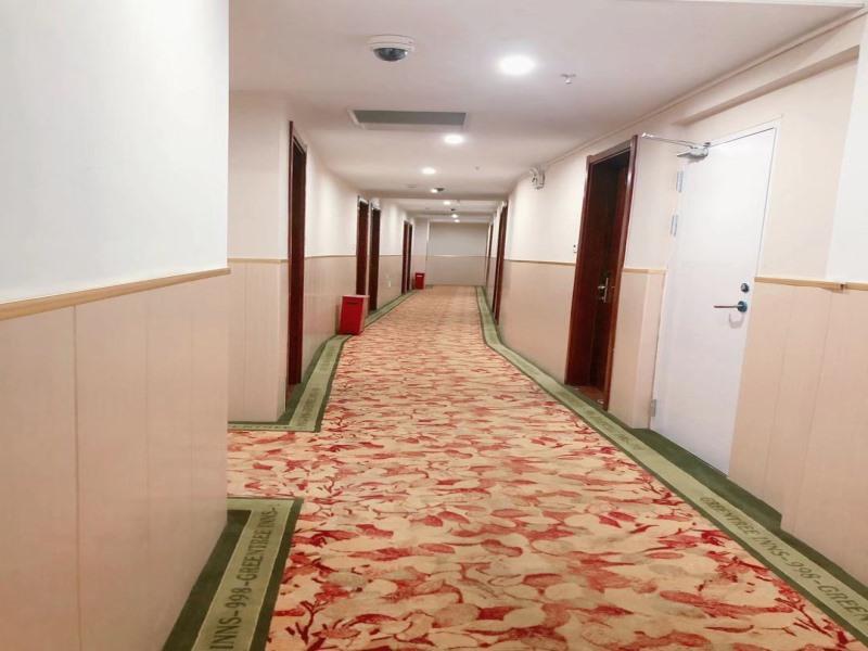 Шанхай: GreenTree Inn Shanghai Xintiandi Laoximen Subway Station Shell Hotel