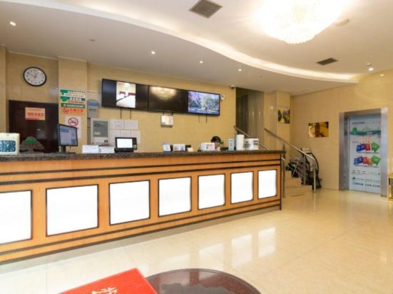 Шанхай: GreenTree Inn Shanghai Xintiandi Laoximen Subway Station Shell Hotel