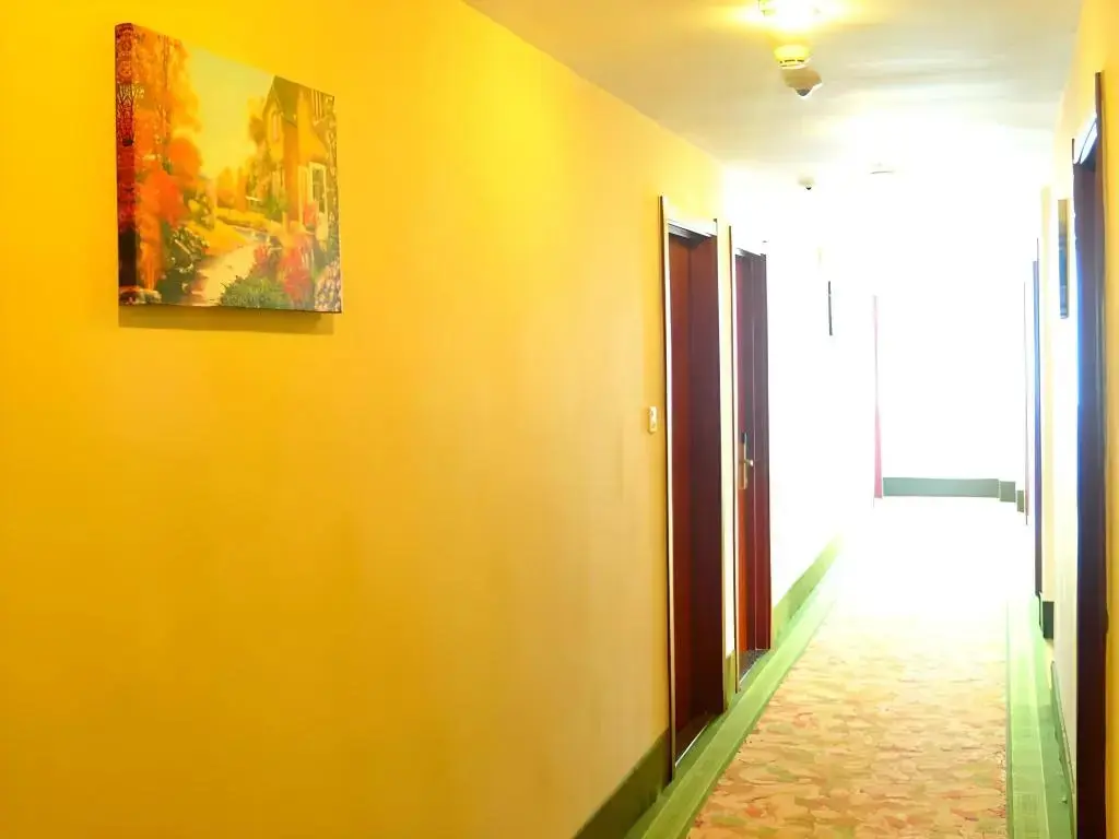 Шанхай: GreenTree Inn Shanghai FTA Waigaoqiao Free Trade Zone North Subway Station Shell Hotel