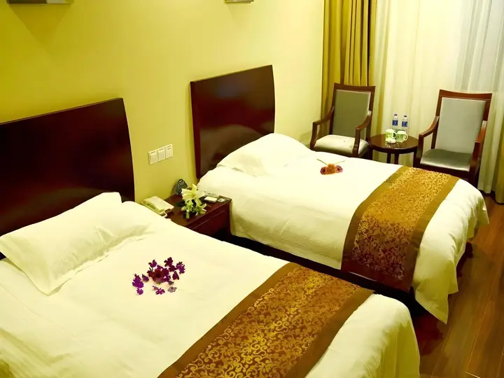 Шанхай: GreenTree Inn ShangHai Car Piers Studio BeiSong Road Express Hotel