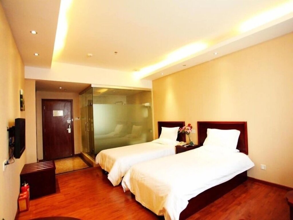 GreenTree Inn Guangzhou Panyu Bus Station Business Hotel — фото 1