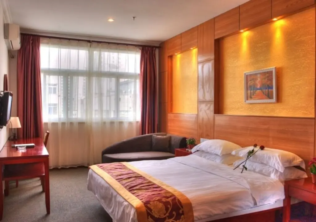 Шанхай: GreenTree Alliance Shanghai ChongMing BaYi Road Walking Street Hotel