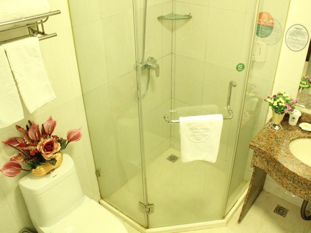 Шанхай: GreenTree Alliance Shanghai Fengzhuang Metro Station Hotel