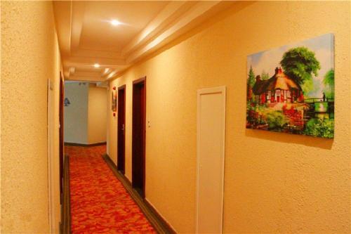 Шанхай: GreenTree Inn Shanghai Songjiang Dongjing Tongle Road Happy Valley Bus