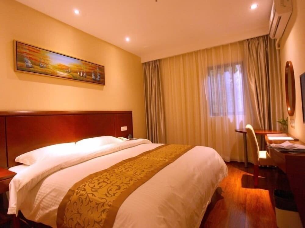 Шанхай: Greentree Inn Shanghai Songjiang Wanda Plaza Rongm