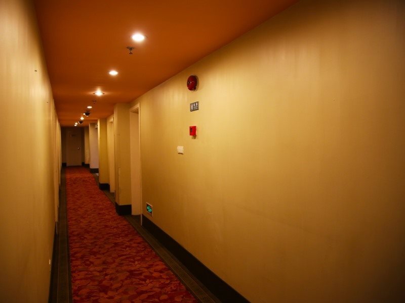 GreenTree Inn ShangHai Jingan District Middle YanChang Road HuTai Road Express Hotel — фото 1