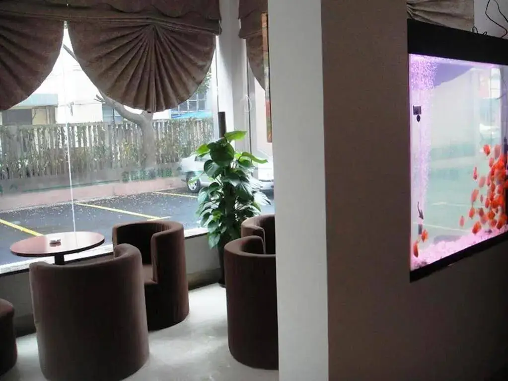 Шанхай: GreenTree Inn ShangHai BeiWaiTan NingGuo Road Station Hotel