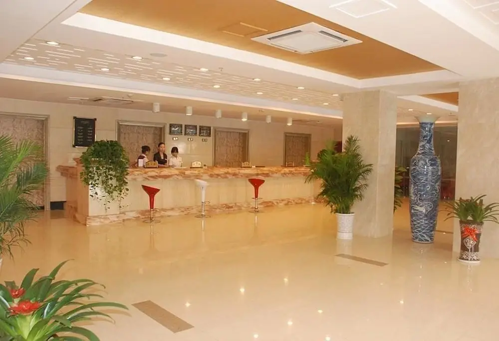 Ухань: Ruian City Hotel