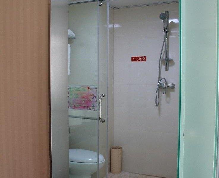 Ухань: Ruian City Hotel