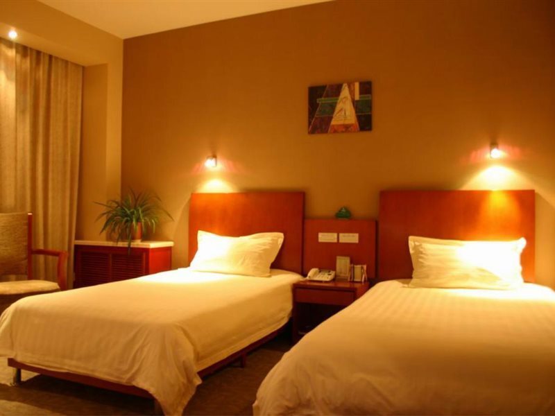 Пекин: GreenTree Inn Beijing International Studies University Dalianpo Metro Station Express Hotel