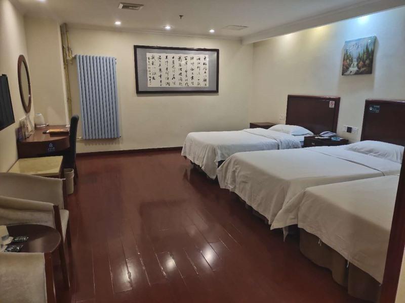 Пекин: GreenTree Inn Beijing Fengtai Dacheng Road Huanleshuimofang Business Hotel