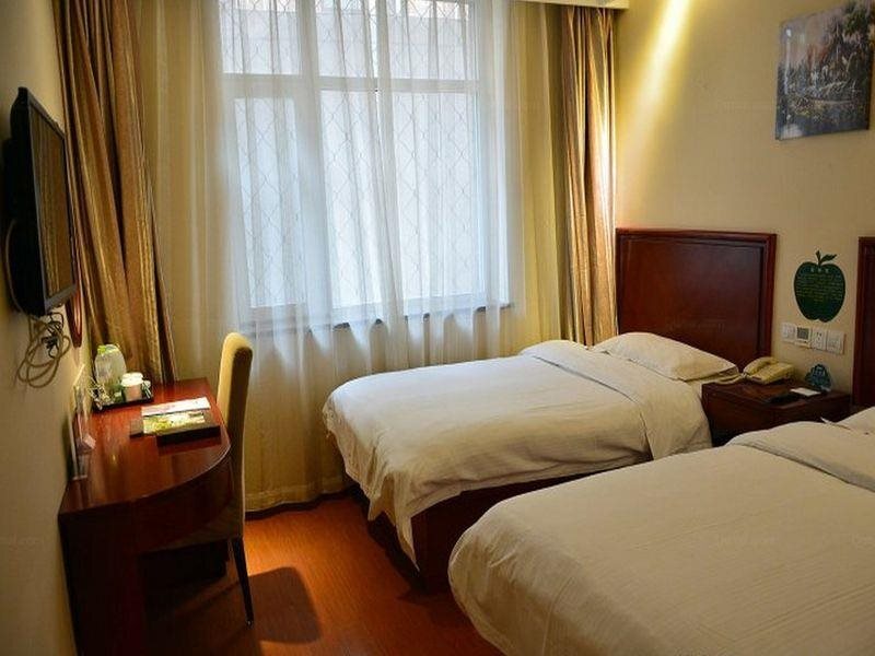 Пекин: GreenTree Inn BeiJing Fengtai District WanFeng Road QiLiZhuang Metro Station Express Hotel