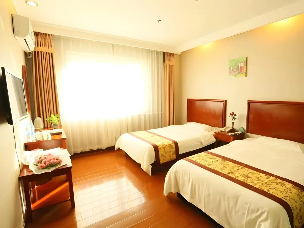 Пекин: GreenTree Inn Beijing Changping Shahe Metro station Express Hotel