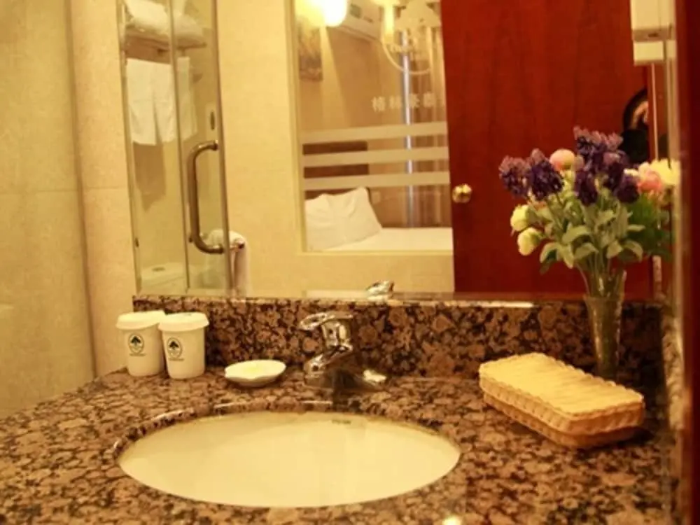 Пекин: GreenTree Inn Beijing Haidian District Xisanqi Bridge Hotel