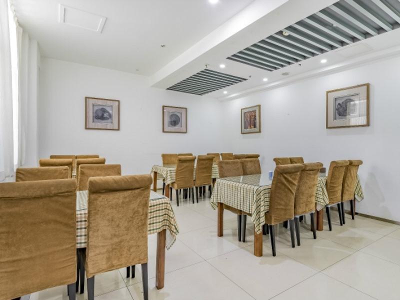 Пекин: GreenTree Inn Beijing East Yizhuang District Second Kechuang Street Express Hotel