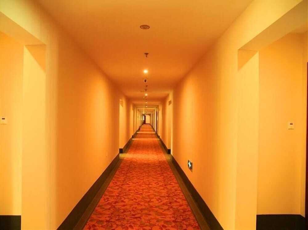 Пекин: GreenTree Inn Beijing East Yizhuang District Second Kechuang Street Express Hotel