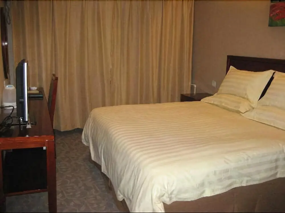 Пекин: GreenTreeInn BeiJingYiZhuang WanYuanRd MetroStation Hotel