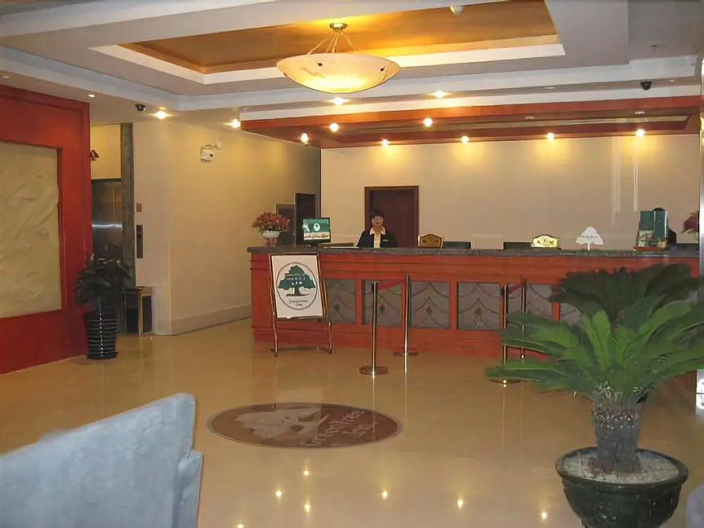 Пекин: GreenTreeInn BeiJingYiZhuang WanYuanRd MetroStation Hotel