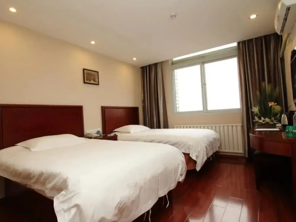 Тяньцзинь: GreenTree Inn Tianjin Dongli District JinZhong Bridge Xinzhong Village Express Hotel