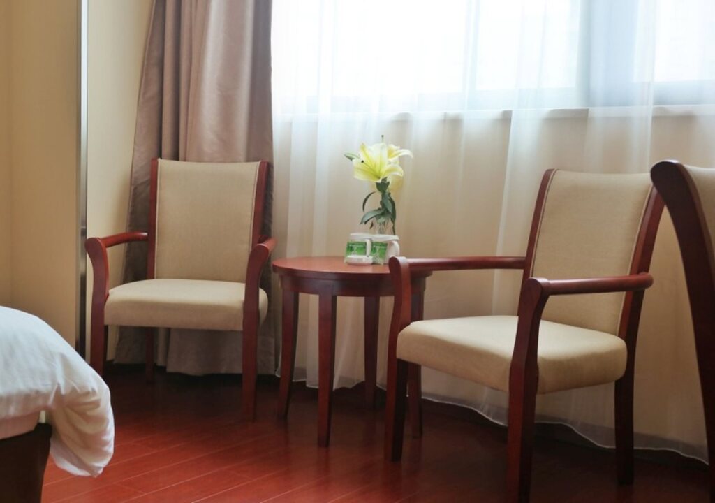 Шанхай: GreenTree Inn ShangHai ZhouPu Town XiuPu Road Business Hotel