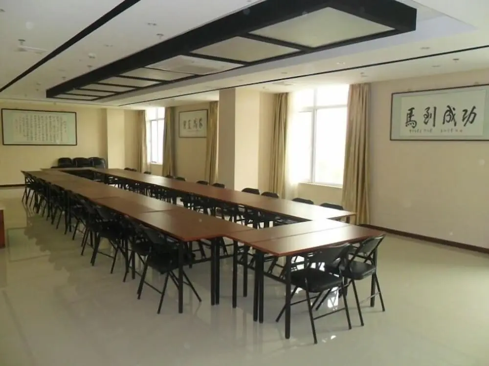 Тяньцзинь: GreenTree Inn Tianjin Wuqing Jingbin Industrial Park Chengwang Road Express Hotel