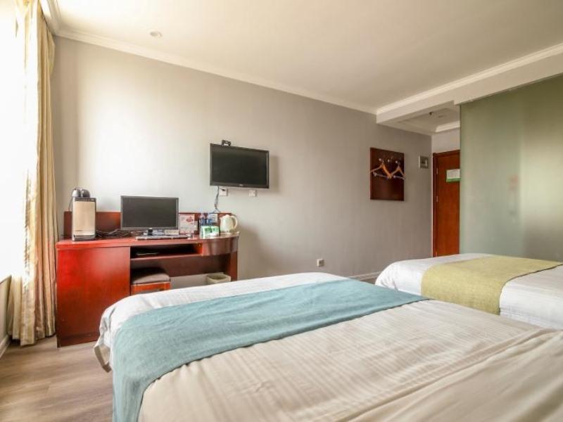 Тяньцзинь: GreenTree Inn Tianjin Jinnan Shuanggang Lishuang Road Shell Hotel