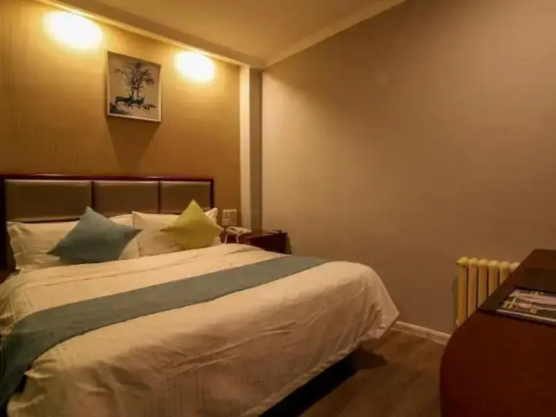 Тяньцзинь: GreenTree Inn Tianjin Jinnan Shuanggang Lishuang Road Shell Hotel