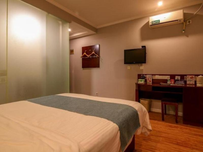 Тяньцзинь: GreenTree Inn Tianjin Jinnan Shuanggang Lishuang Road Shell Hotel