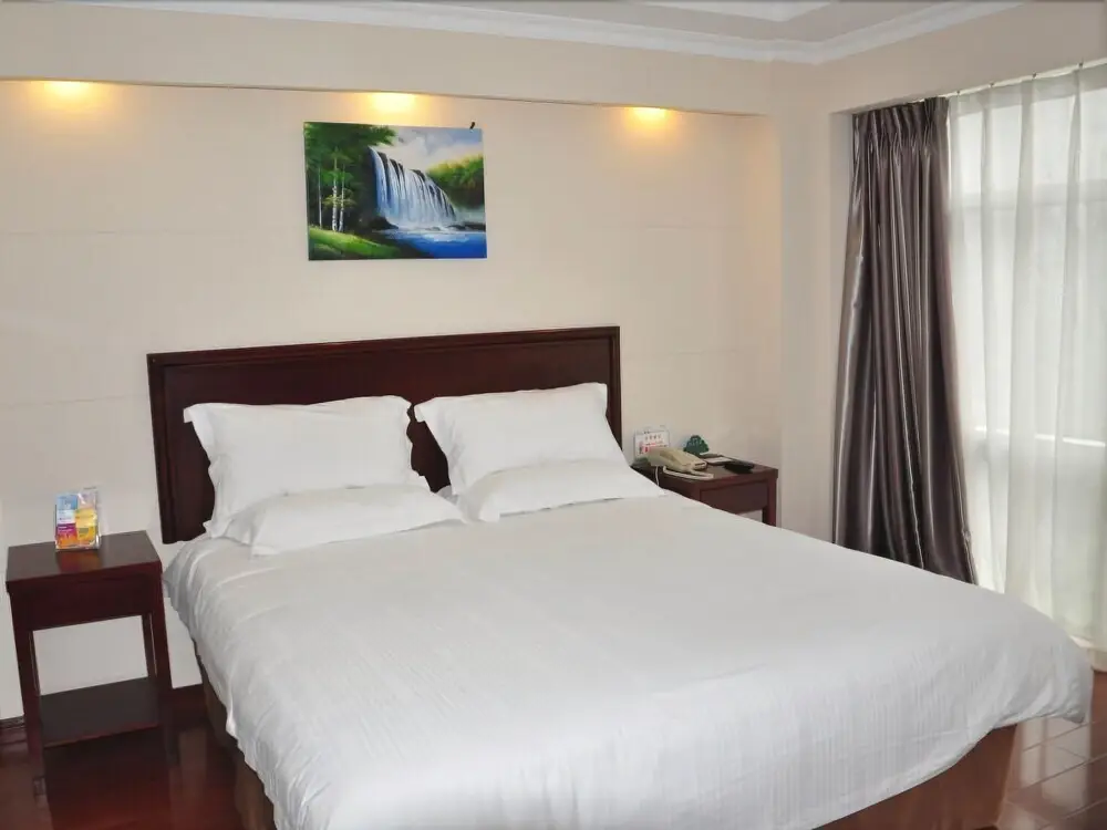 Чунцин: Greentree Inn Chongqing North Railway Station Express Hotel