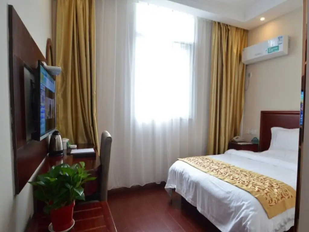 Нанкин: GreenTree Inn Nanjing XianLin Road JinMaRoad Subway Station Shell Hotel
