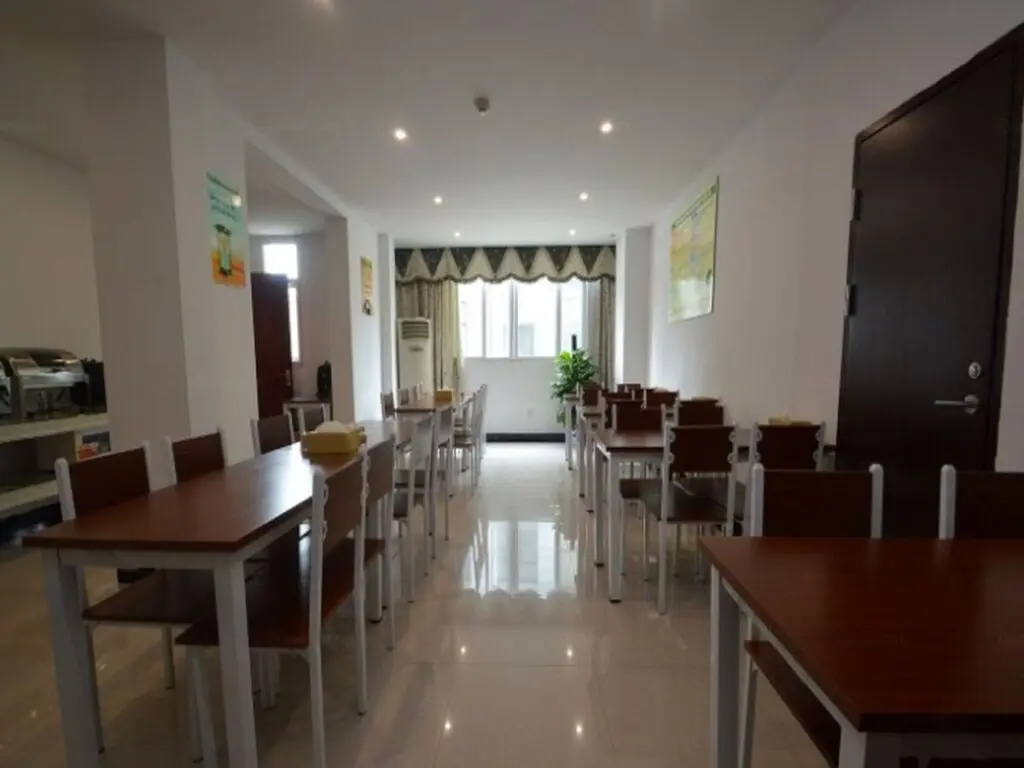 Нанкин: GreenTree Inn Nanjing XianLin Road JinMaRoad Subway Station Shell Hotel