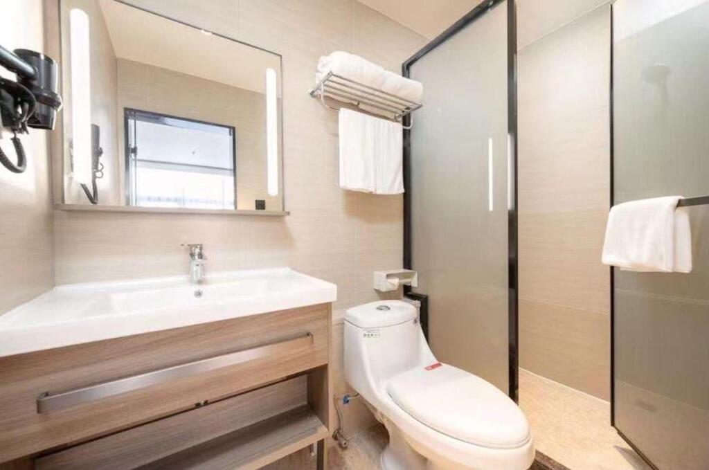 Шанхай: Hanting Hotel Shanghai Zhangjiang Road Metro Station