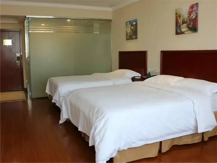 Гуанчжоу: GreenTree Inn Guangdong Guangzhou Luochongwei Bus Passenger Terminal Business Ho