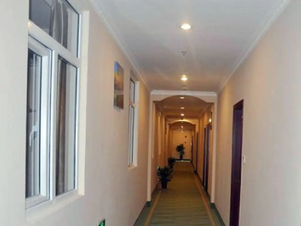Пекин: GreenTree Inn Beijing North Dayangfang Bridge Express Hotel