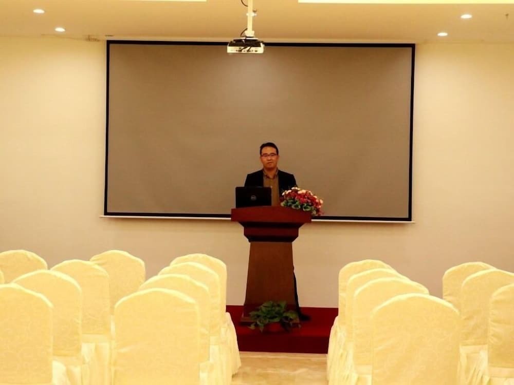 Пекин: GreenTree Inn Beijing Changping District Beiqijia Future Science & Technology City Hotel