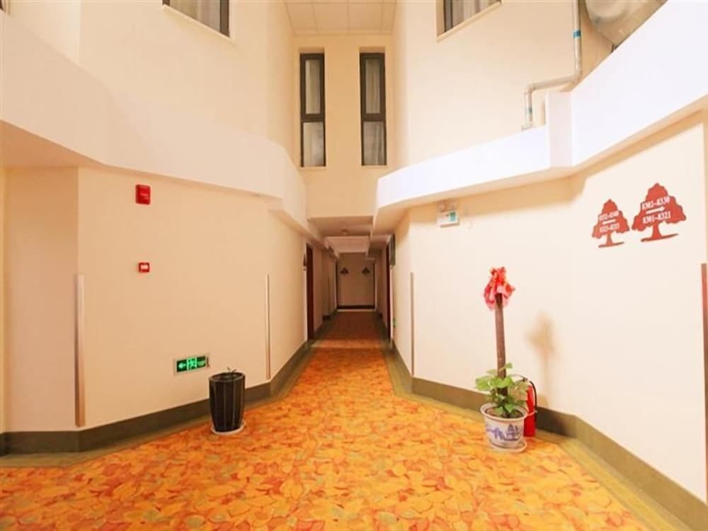 Пекин: GreenTree Inn Beijing Changping District Beiqijia Future Science & Technology City Hotel
