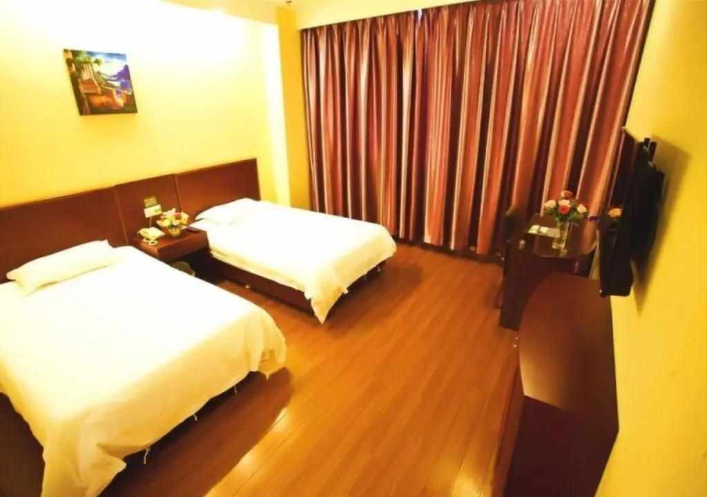 Шанхай: GreenTree Inn Shanghai Expo Site South Yanggao Road Subway Station Express Hotel
