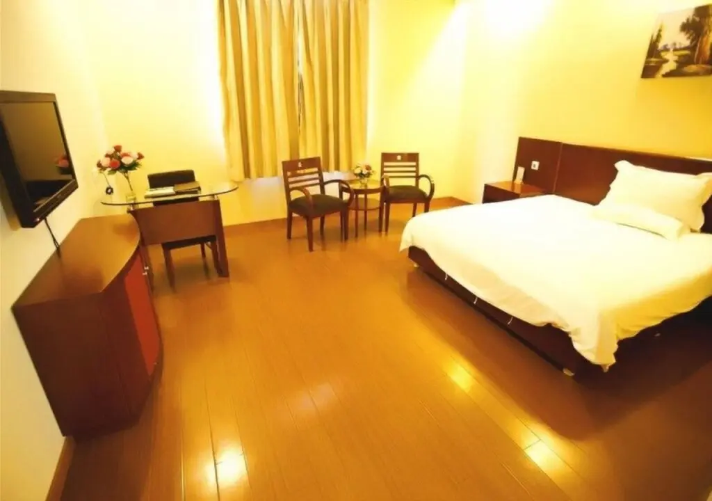 Шанхай: GreenTree Inn Shanghai Expo Site South Yanggao Road Subway Station Express Hotel
