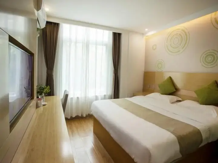 Шанхай: GreenTree Inn Road Subway Station Express Hotel