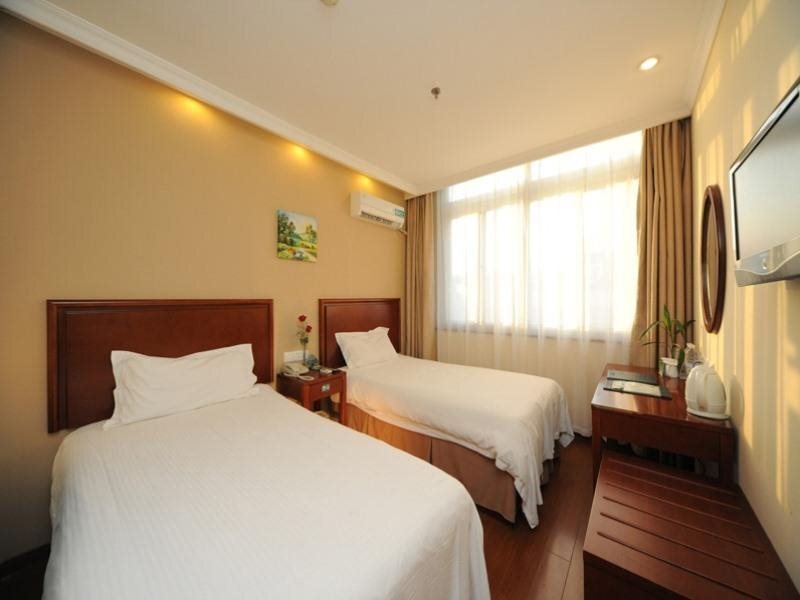 Шанхай: GreenTree Inn Shanghai Yanchang Road