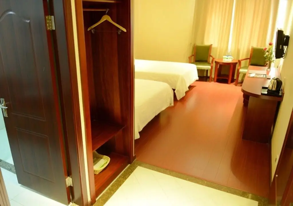 Шанхай: GreenTree Inn Shanghai Waigaoqiao Free Trade Zone Express Hotel