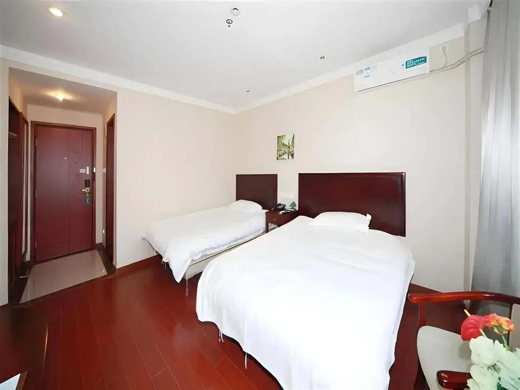 Шанхай: GreenTree Inn Shanghai Minhang Jiaotong University Dongchuan Road Shell Hotel