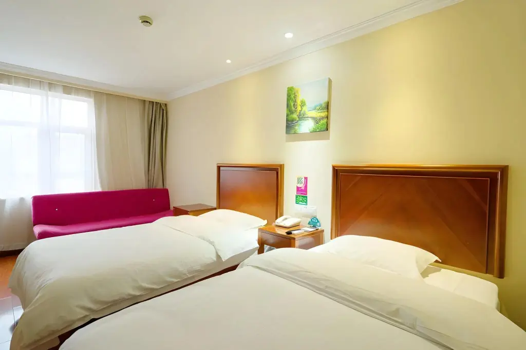 Шанхай: GreenTree Inn Shanghai Luojing Express Hotel